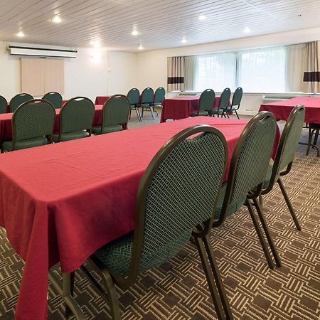 Comfort Inn & Suites Syracuse-Carrier Circle East Syracuse Bagian luar foto
