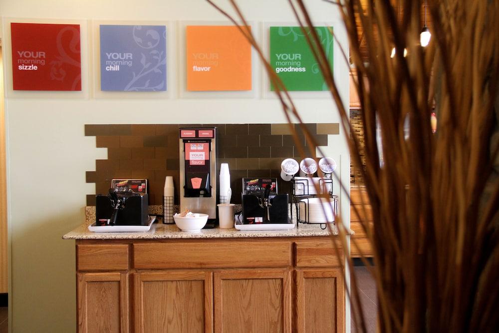 Comfort Inn & Suites Syracuse-Carrier Circle East Syracuse Bagian luar foto