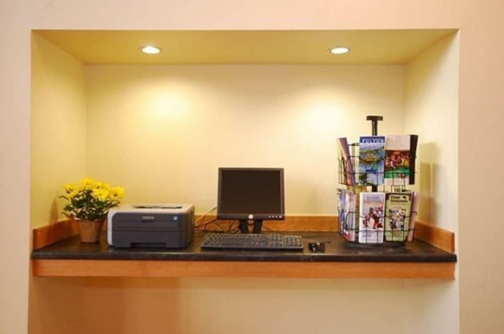 Comfort Inn & Suites Syracuse-Carrier Circle East Syracuse Bagian luar foto