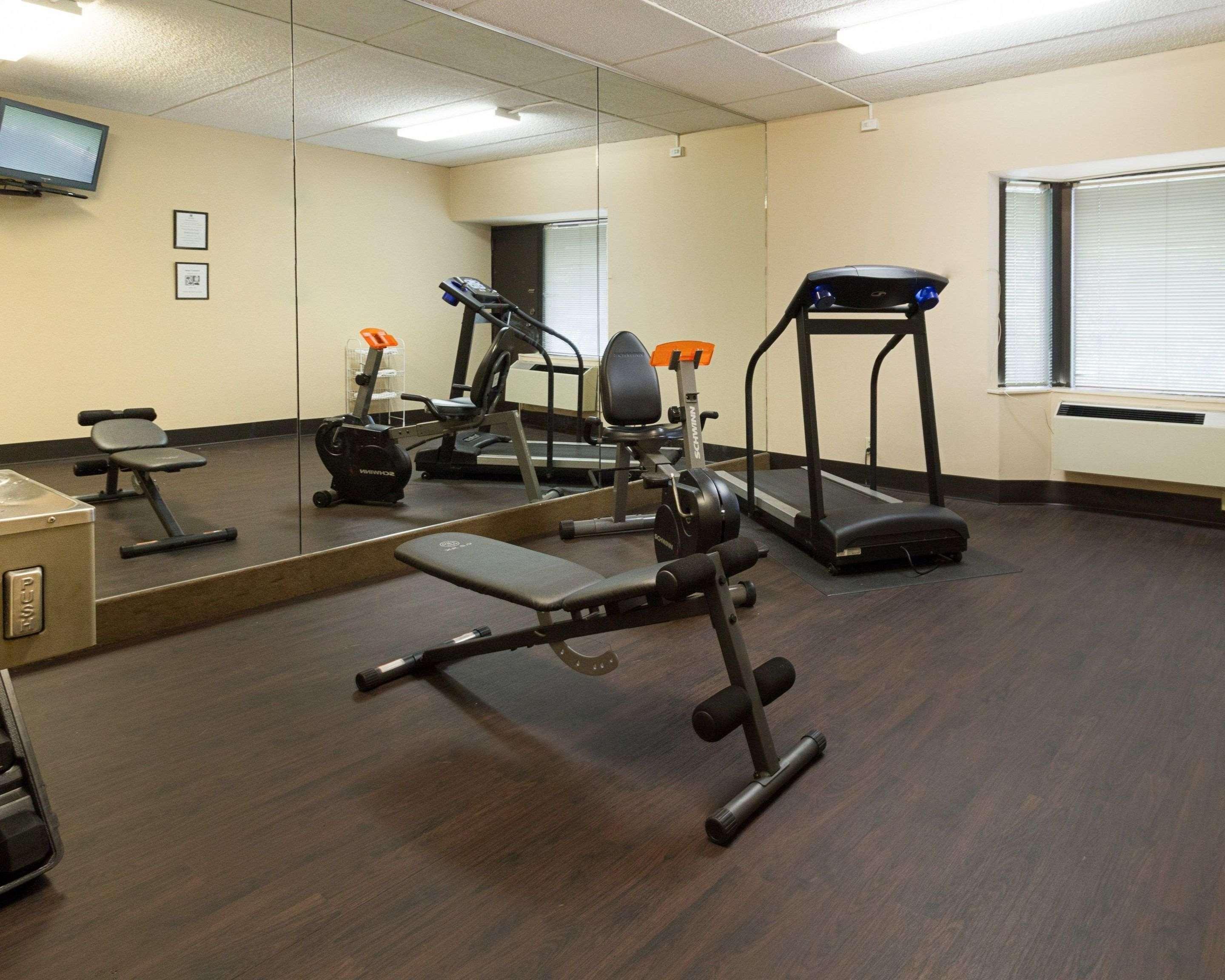 Comfort Inn & Suites Syracuse-Carrier Circle East Syracuse Bagian luar foto