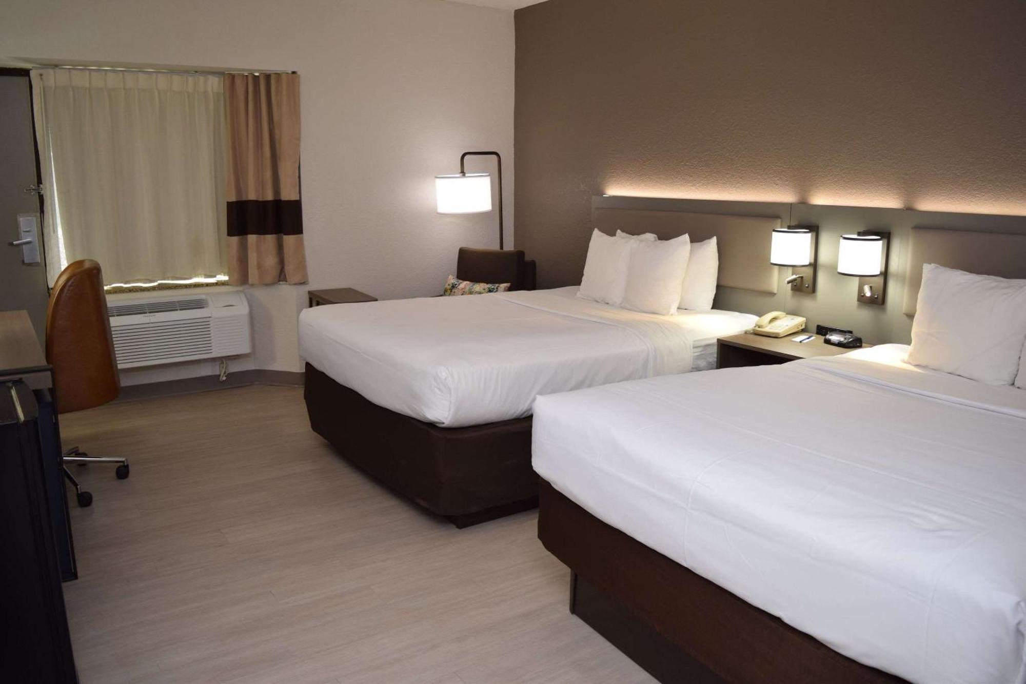 Comfort Inn & Suites Syracuse-Carrier Circle East Syracuse Bagian luar foto