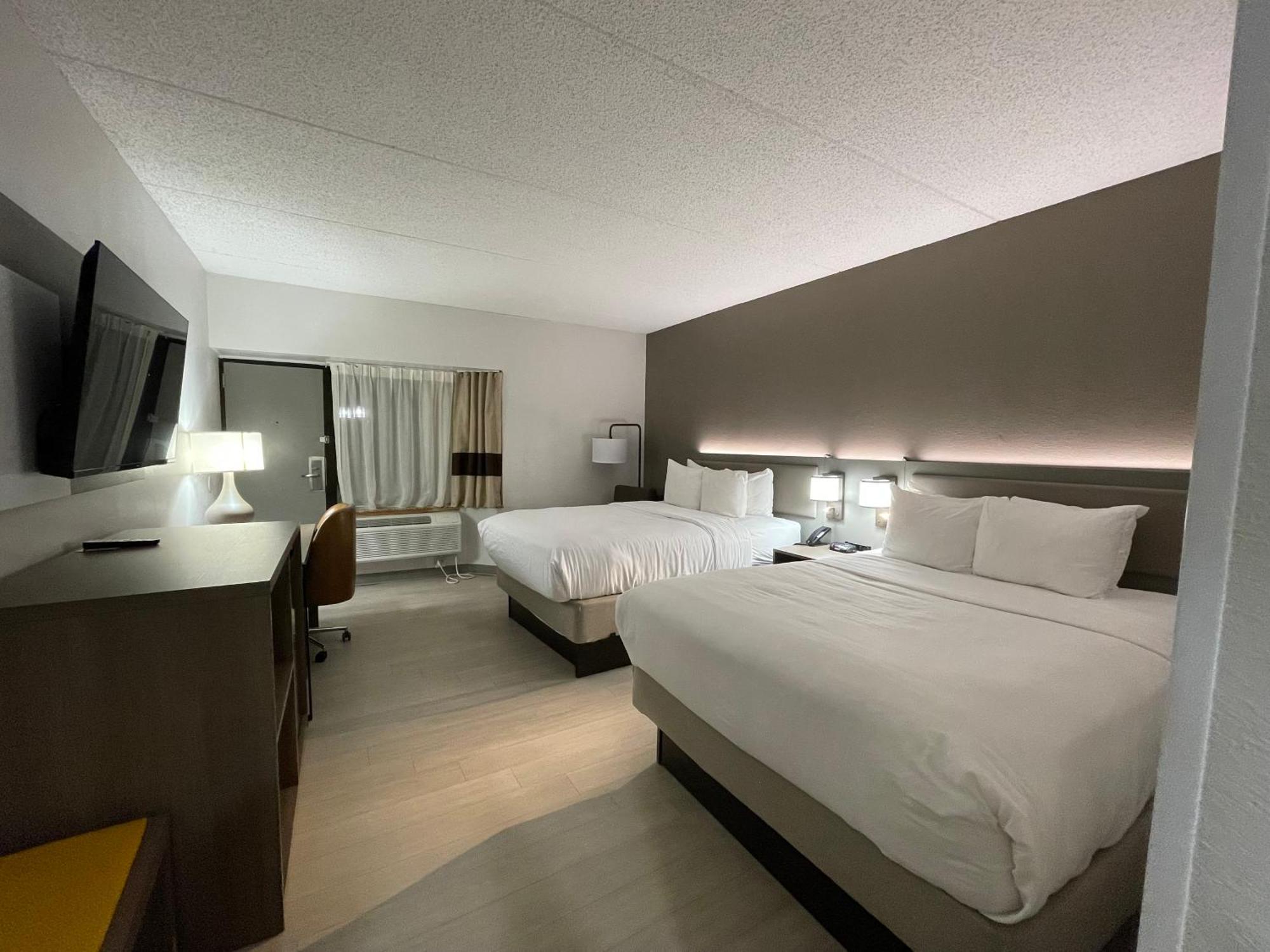 Comfort Inn & Suites Syracuse-Carrier Circle East Syracuse Bagian luar foto
